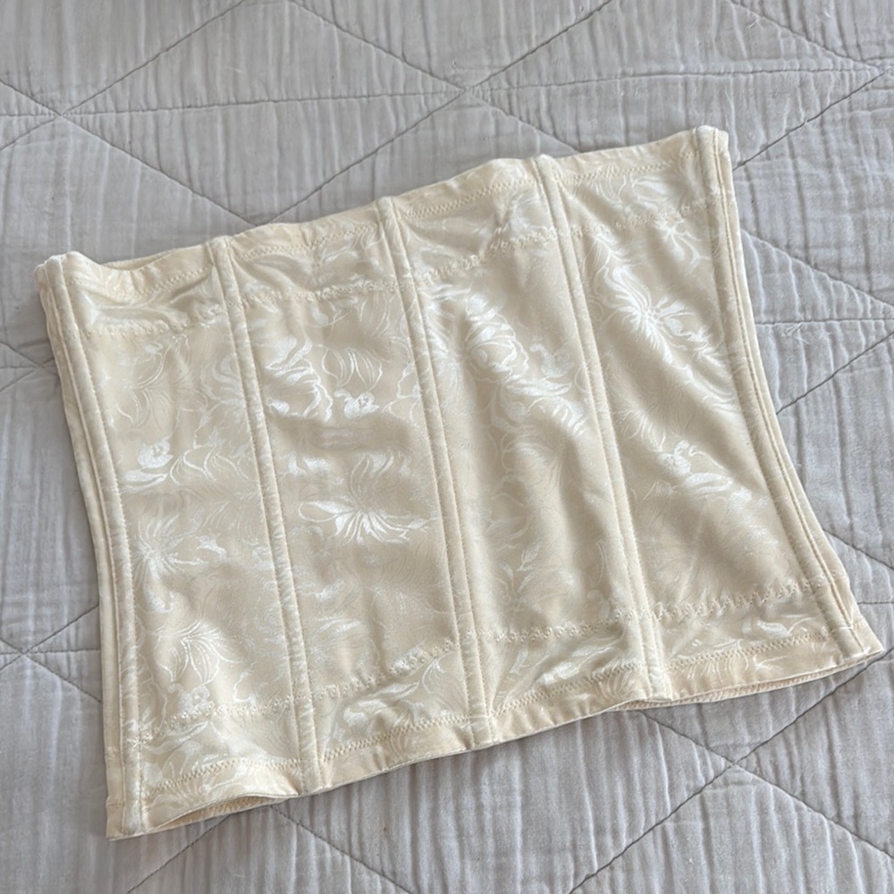 Maidenform Cream Shapewear